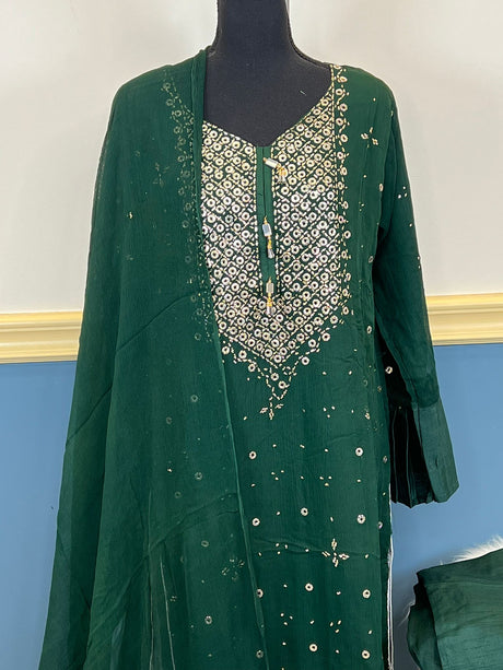 Pakistani Mukesh Salwer Jamison