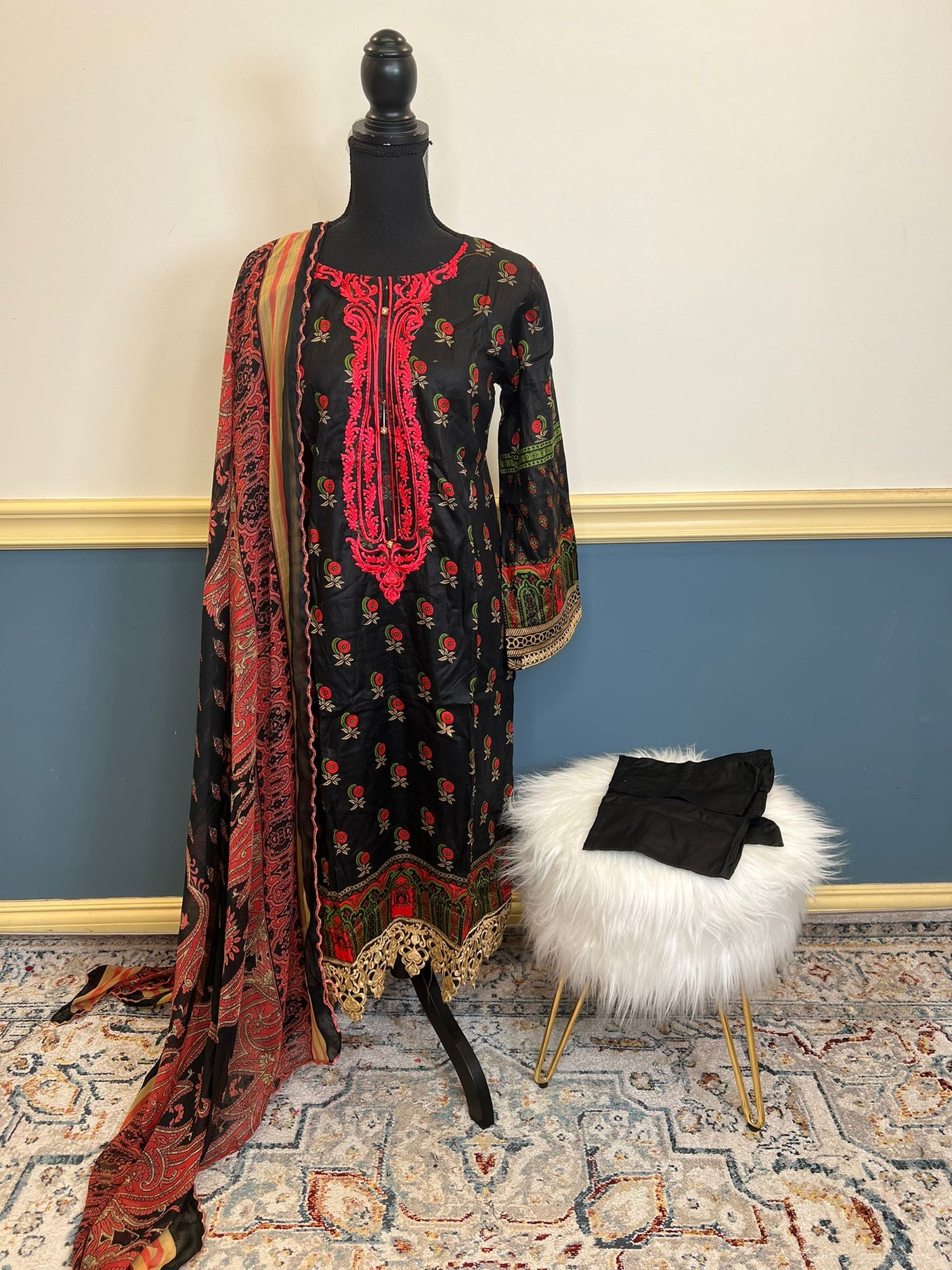 Pakistani Stitched lawn Embroidered Salwar kameez ready to ship