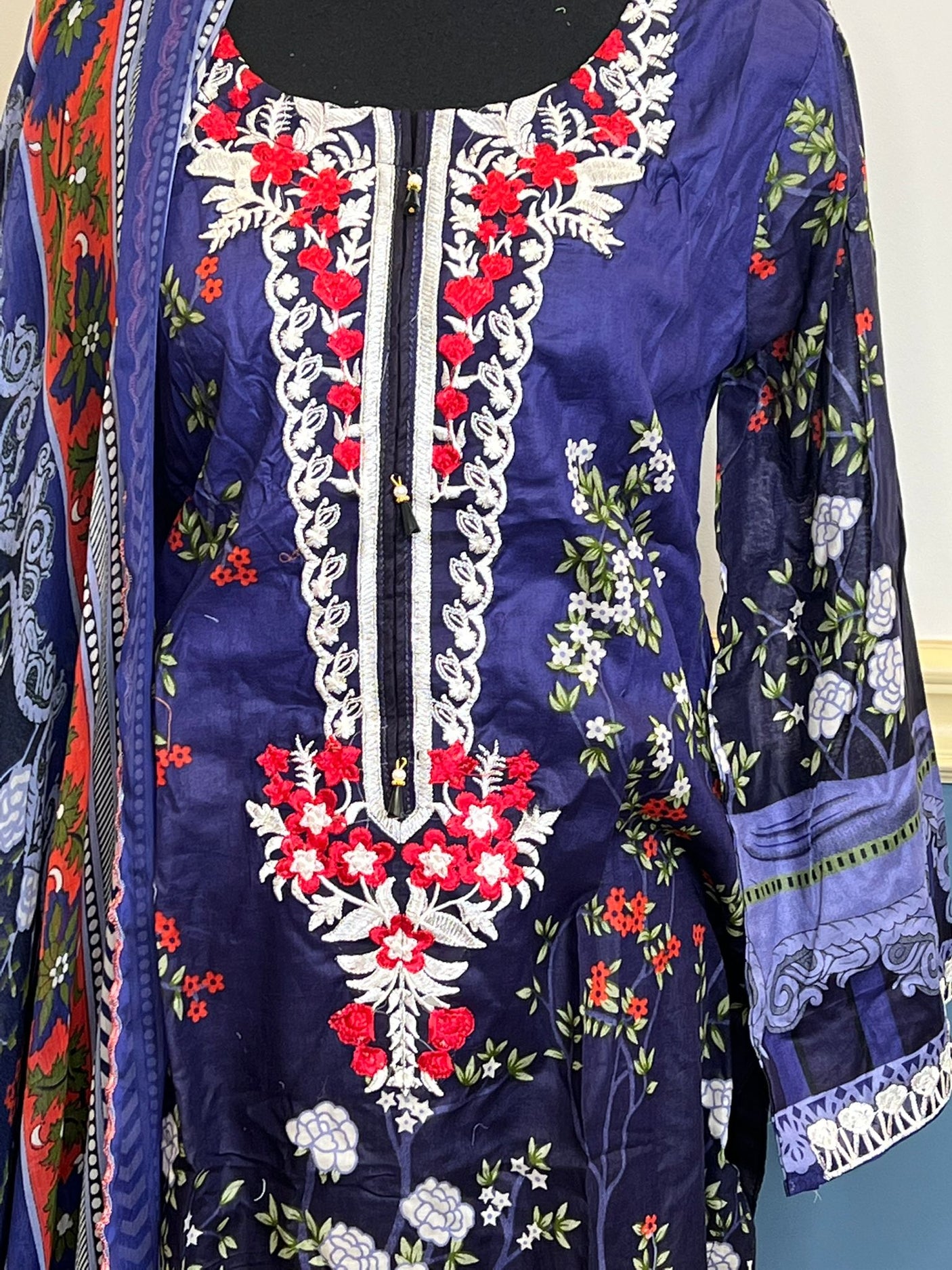 Pakistani Stitched lawn Embroidered Salwar kameez ready to ship