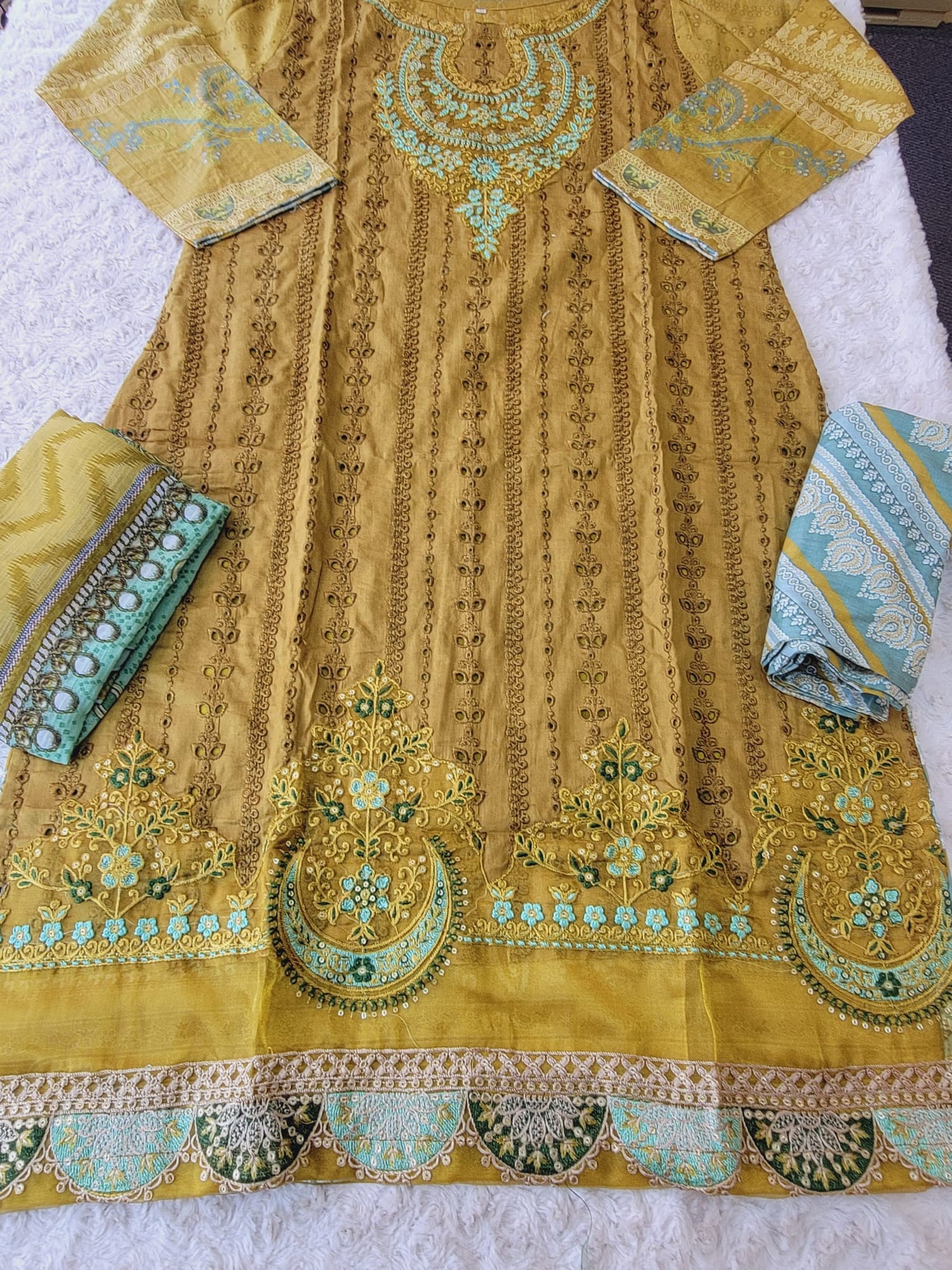 Pakistani Stitched Embroidery luxury  lawn Dresses Ready To Ship