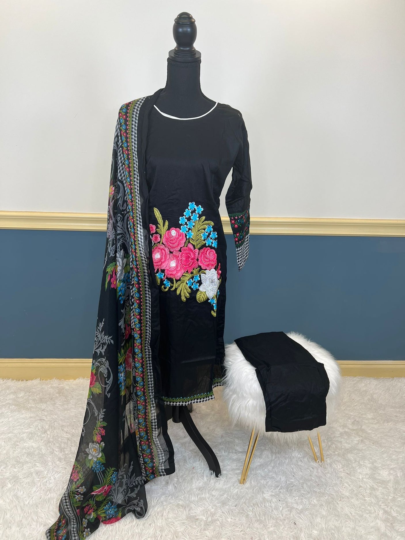 Pakistani Stitched lawn Embroidered Salwar kameez ready to ship