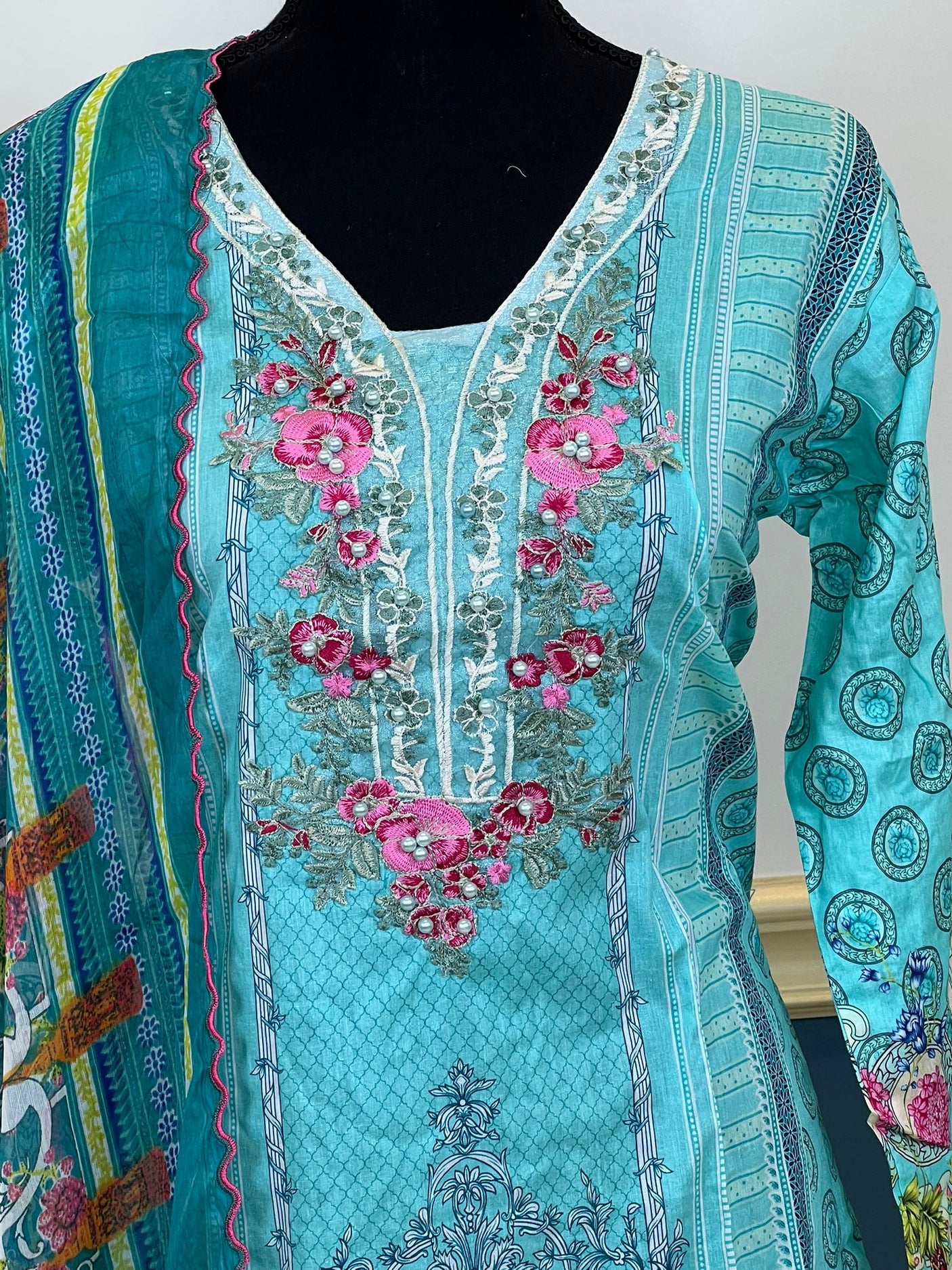 Pakistani Stitched lawn Embroidered Salwar kameez ready to ship