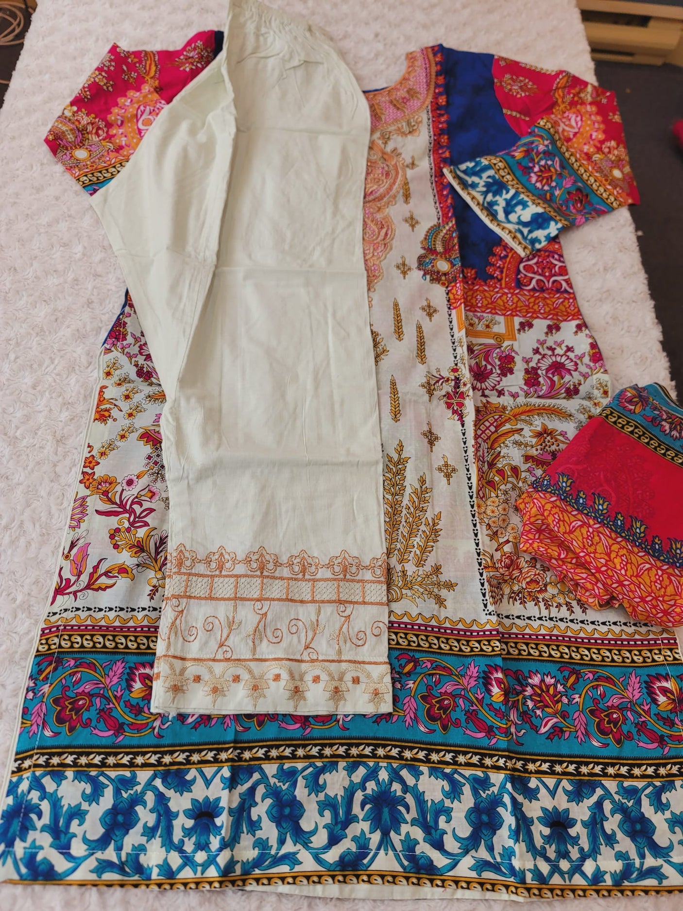 Pakistani Stitched lawn Embroidered Salwar kameez ready to ship