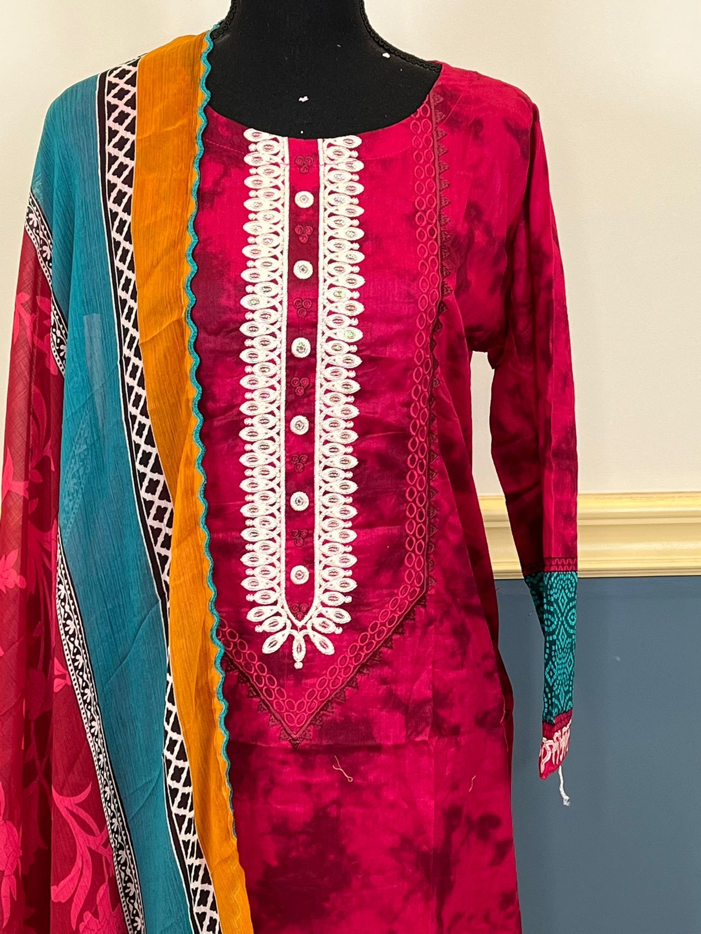 Pakistani Stitched Embroidered lawn Salwar kameez ready to ship