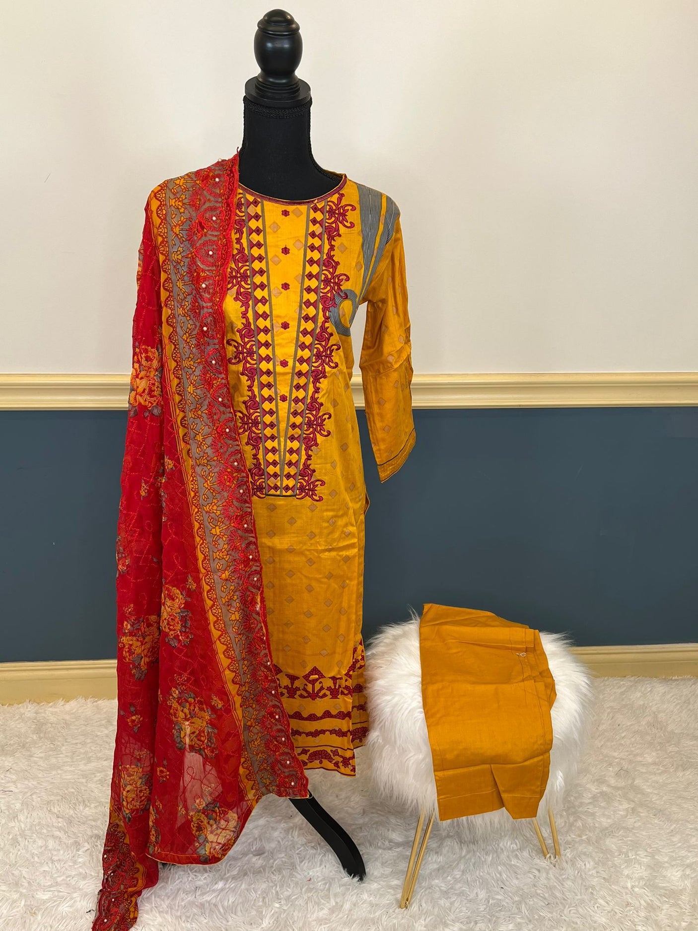 Pakistani Stitched lawn Embroidered Salwar kameez ready to ship