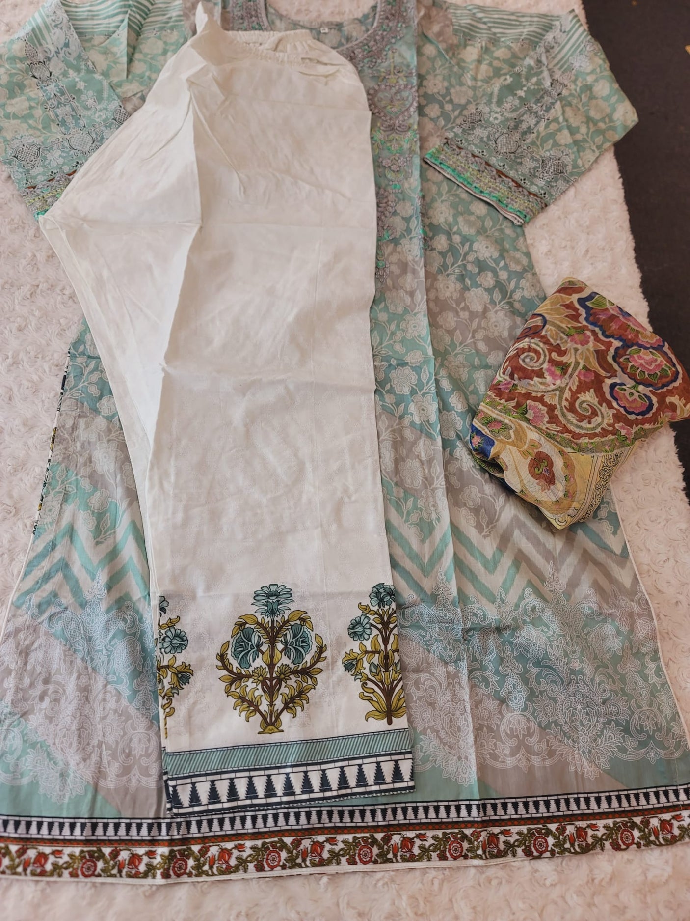 Pakistani Stitched lawn Embroidered Salwar kameez ready to ship