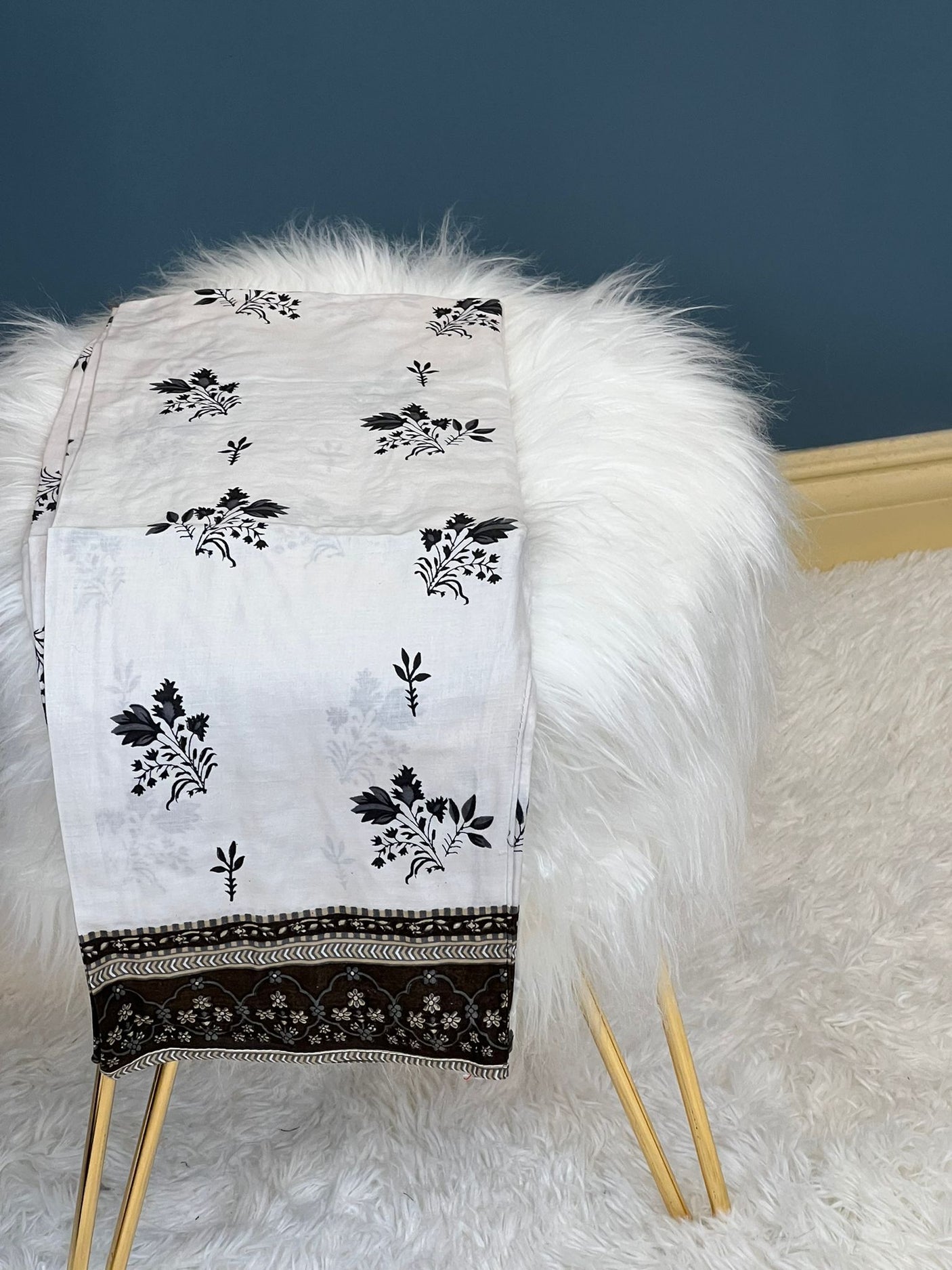 Pakistani Stitched lawn Embroidered Salwar kameez ready to ship