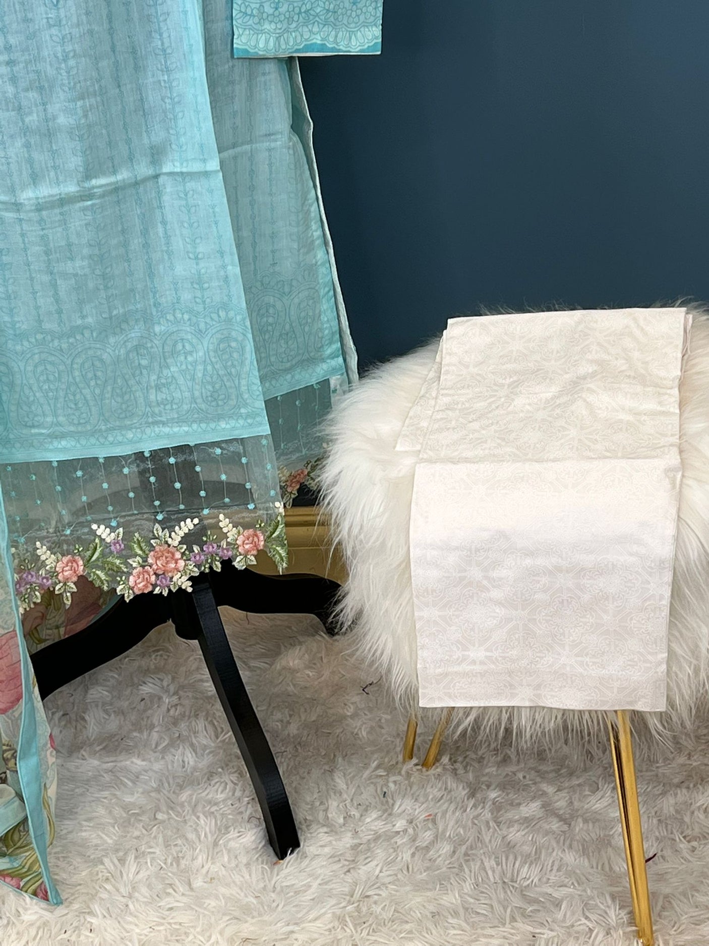 Pakistani Stitched Embroidered lawn Salwar kameez ready to ship