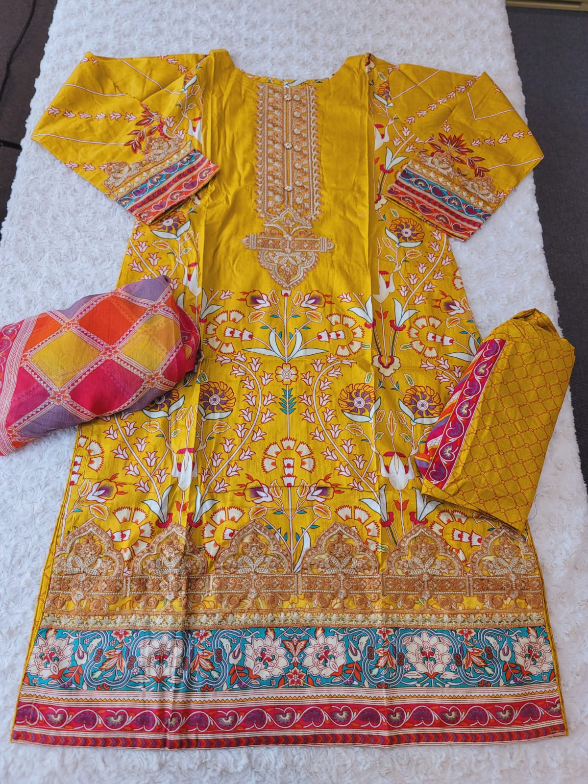 Pakistani stitched  lawn Embroidered Salwar kameez ready to ship