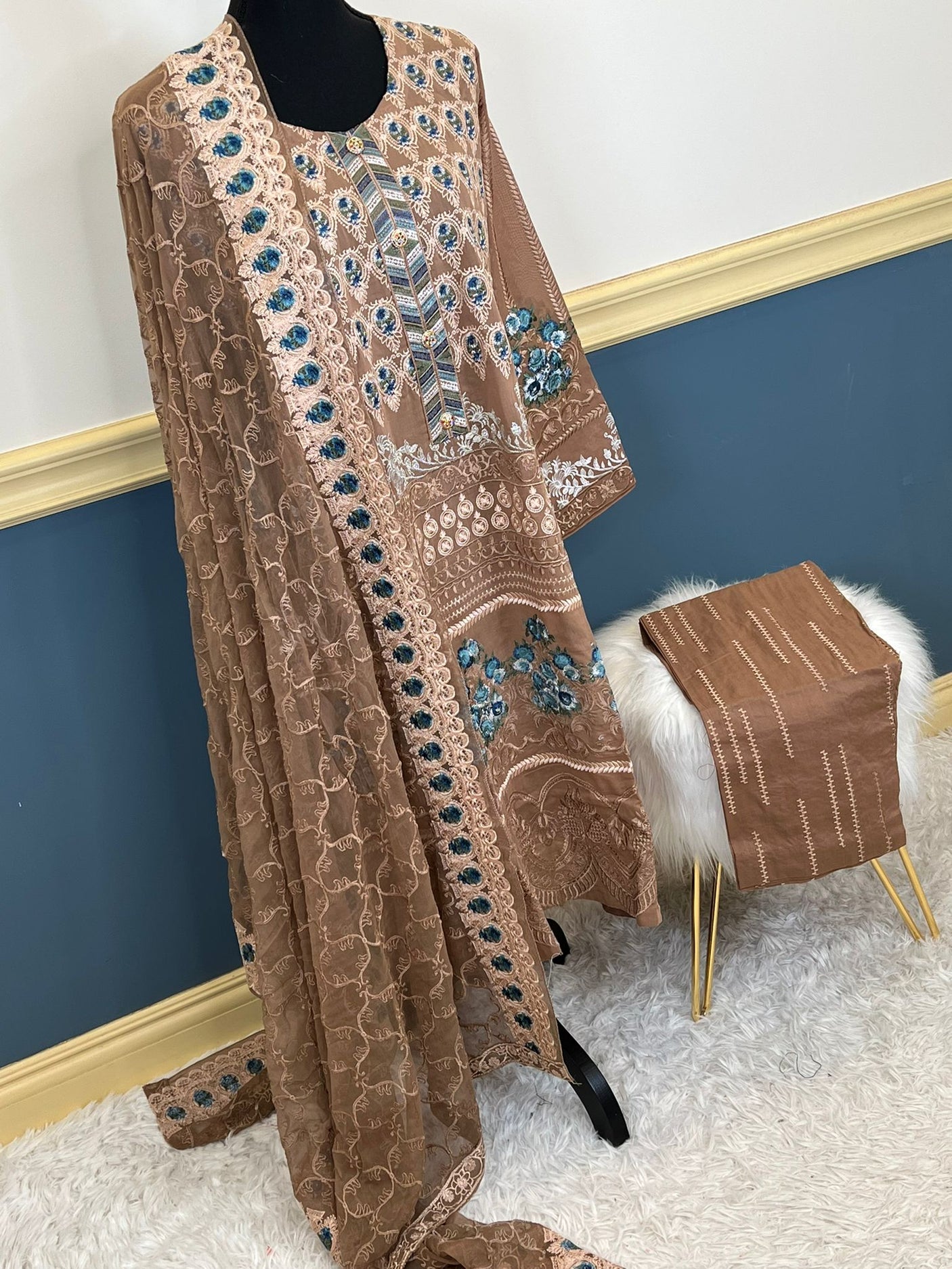 Pakistani Stitched Luxury Embroidered lawn Salwar kameez ready to ship