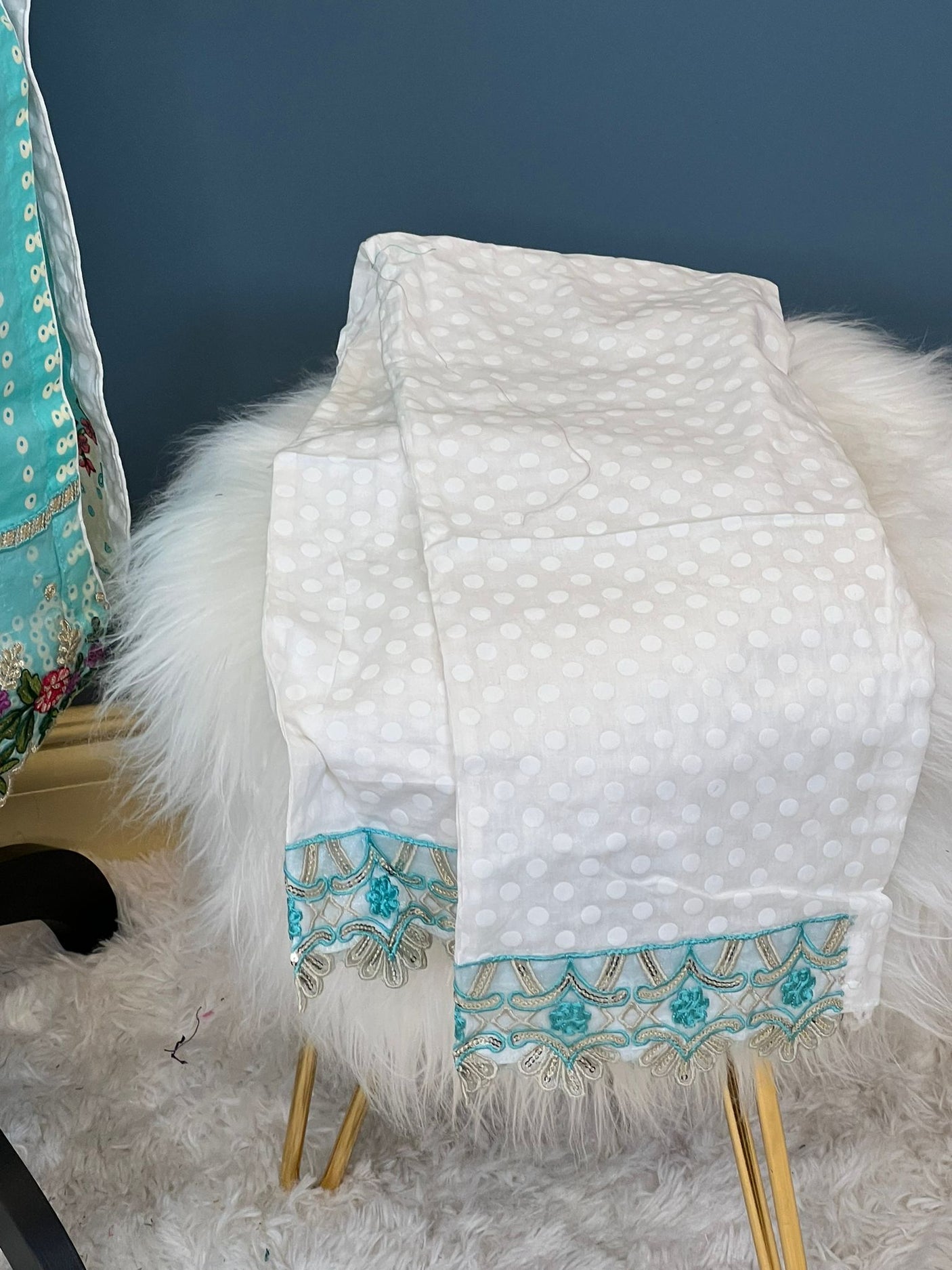 Pakistani Stitched Embroidered lawn Salwar kameez ready to ship