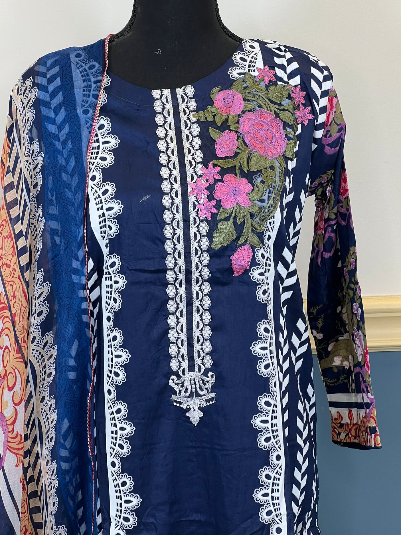 Pakistani Stitched Embroidered lawn Salwar kameez ready to ship