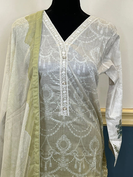 Pakistani Stitched Embroidered lawn Salwar kameez ready to ship