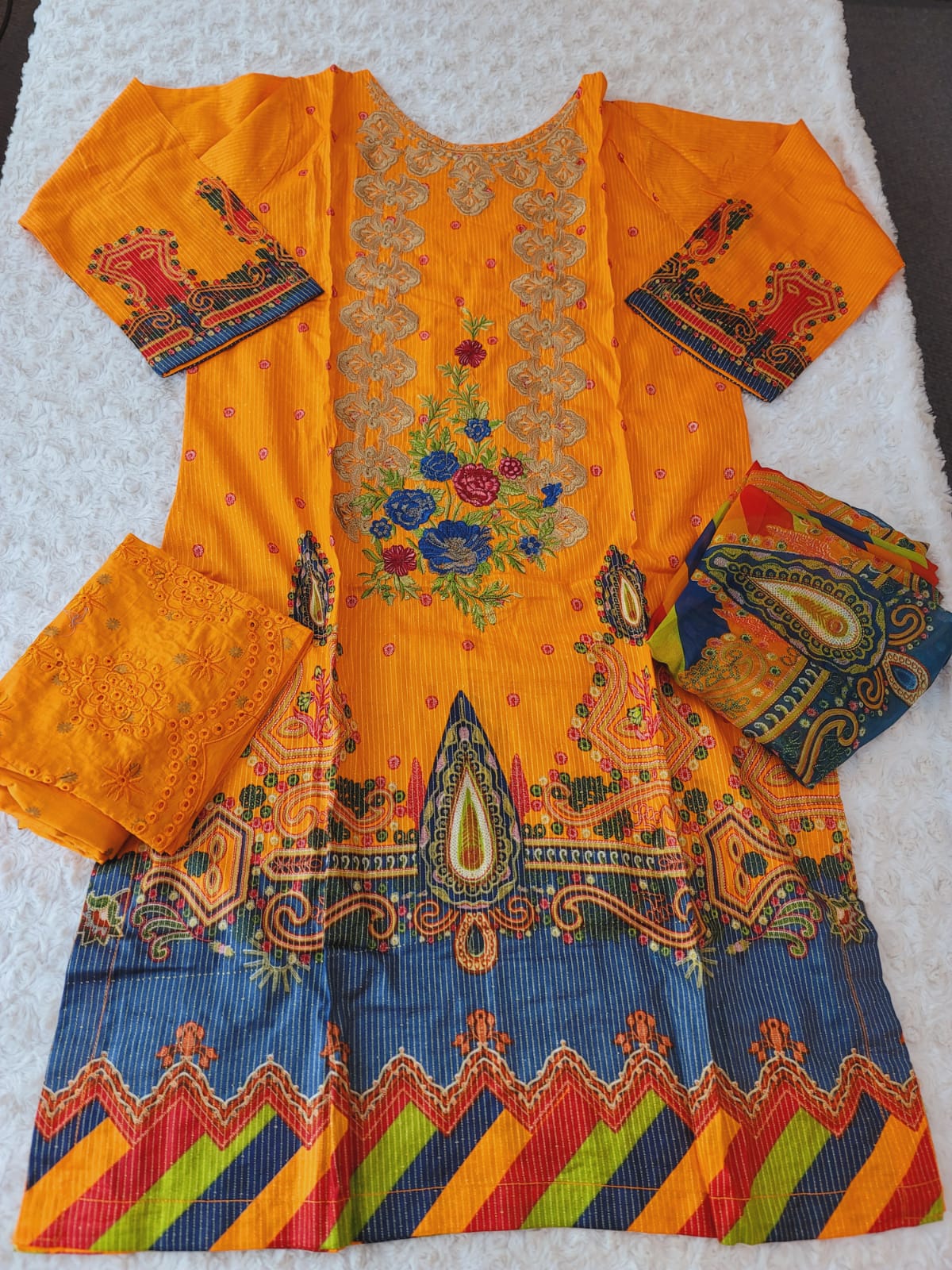 Pakistani stitched  lawn Embroidered Salwar kameez ready to ship