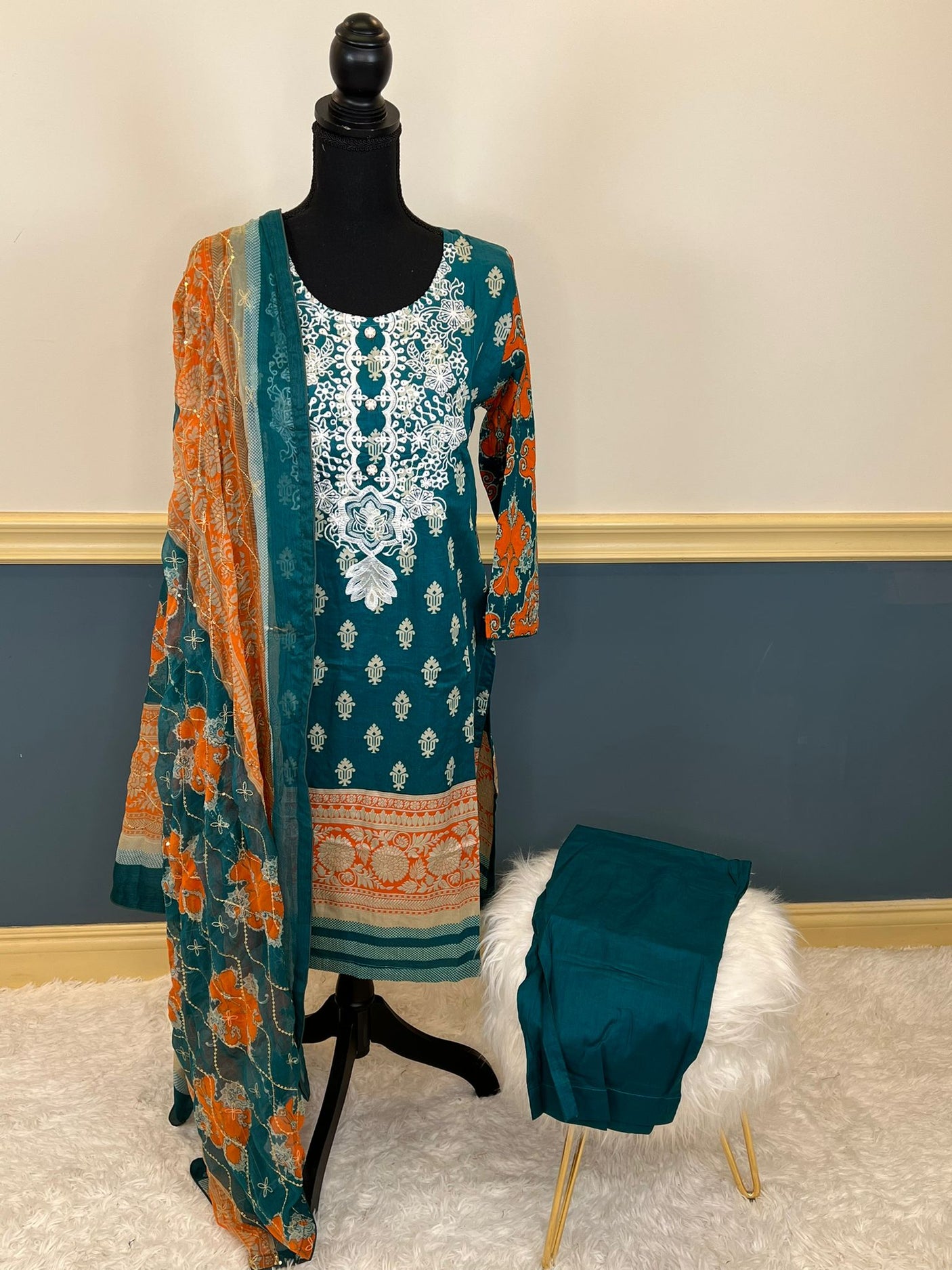 Pakistani Stitched lawn Embroidered Salwar kameez ready to ship