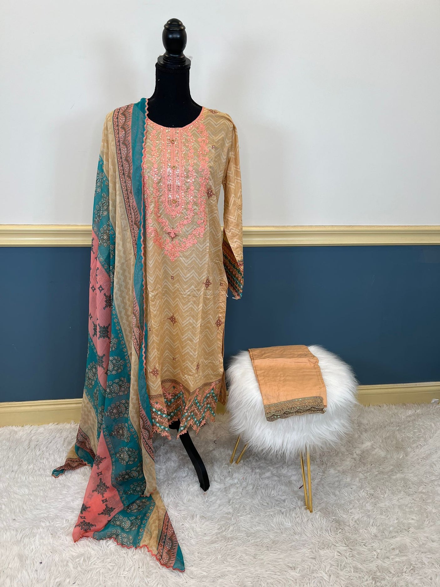 Pakistani Stitched Embroidered lawn Salwar kameez ready to ship