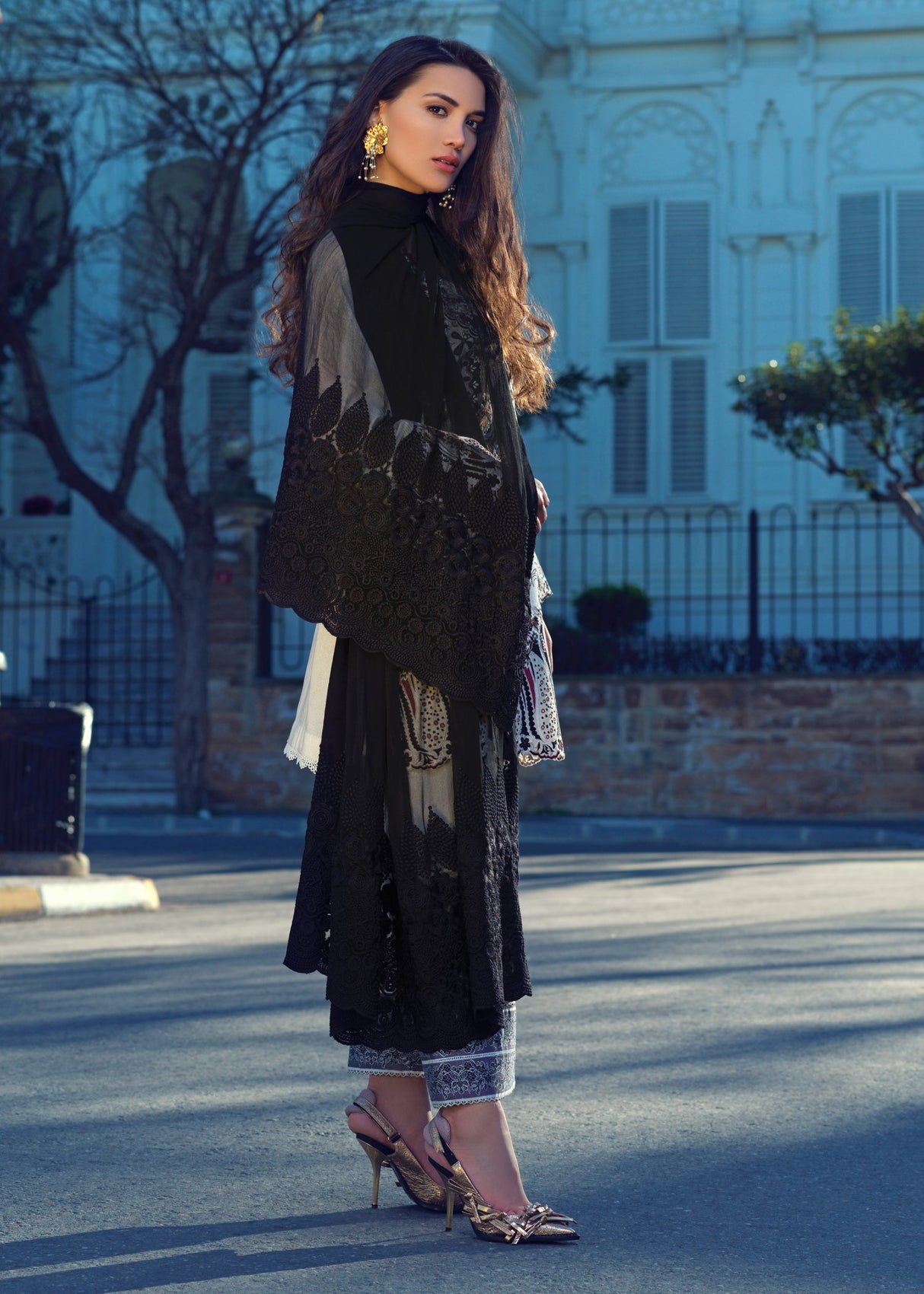 Tena Durrani Luxury Lawn 100% Original